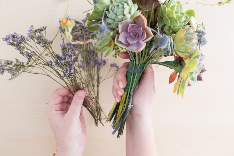 remove fresh flower stems from bridal bouquet