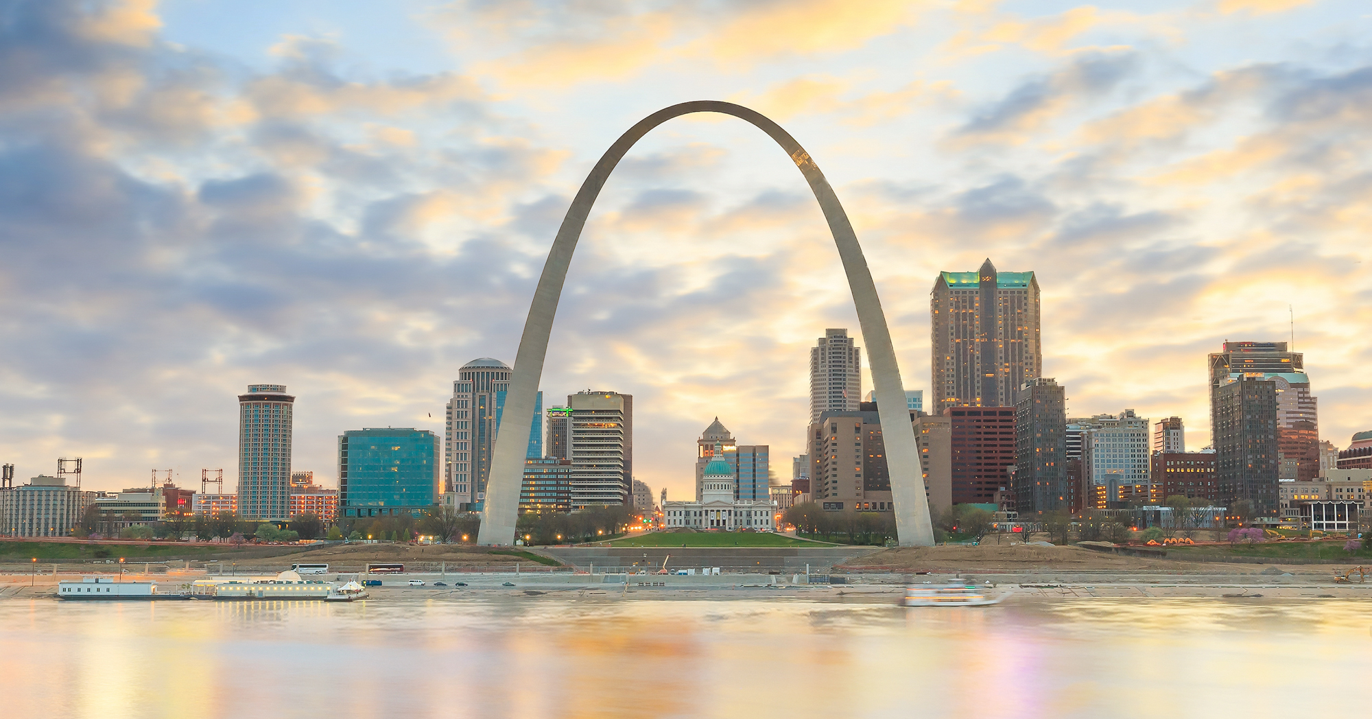 Adobe Stock F11photo st louis missouri downtown clouds city